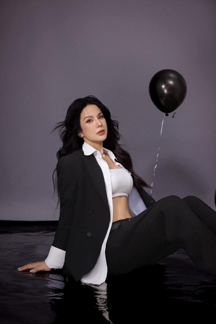 Diệp Lâm Anh bản lĩnh, sống chậm hơn sau trải qua biến cố.