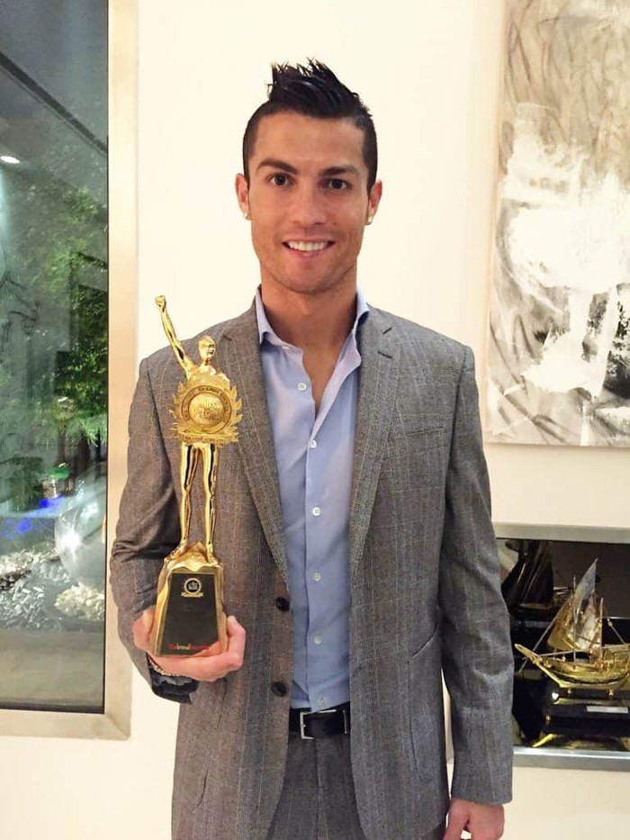Ronaldo từng nhận giải thưởng của Tổ chức Thương hiệu Châu Á Thái Bình Dương (APBF). 