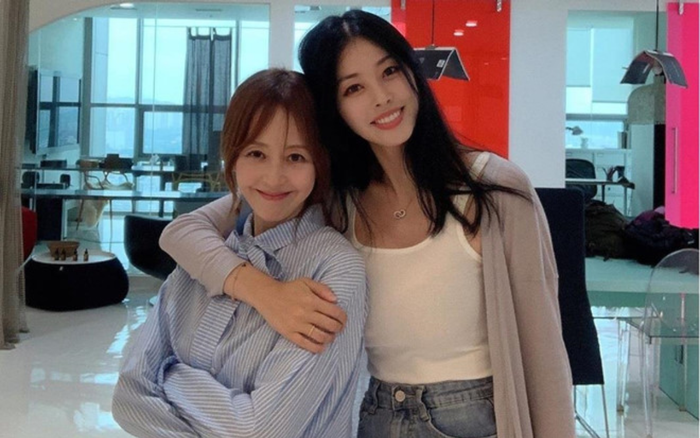 Con gái Dong Ju chính là niềm tự hào của nữ diễn viên. Ảnh: Sưu tầm