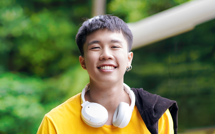 Long Vũ đang gây ấn tượng diễn xuất trong phim 'Đi giữa trời rực rỡ'