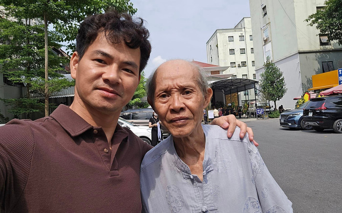 Xuân Bắc tiết lộ tình trạng hiện tại của bác 'tổ trưởng' nổi tiếng Gala Cười, nghe xong ai cũng thương Ảnh 2