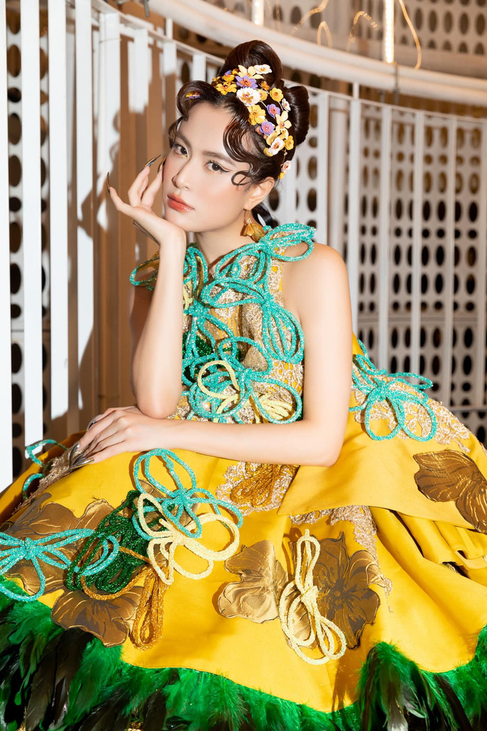 Hoàng Thuỳ Linh được cho là đang bận rộn chăm con nhỏ sau một thời gian ở ẩn, không xuất hiện trong giới showbiz. Ảnh: FBNV