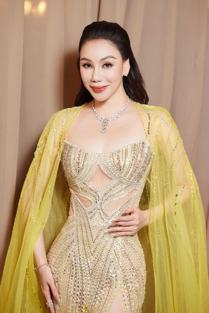 Hồ Quỳnh Hương được mọi người ủng hộ nên tiến đến chuyện kết hôn. Ảnh: FBNV