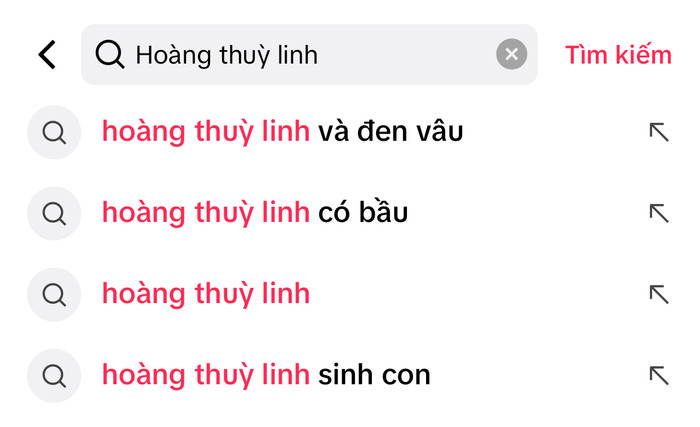 Từ khoá 'Hoàng Thuỳ Linh sinh con' bất ngờ là chủ đề được tìm kiếm. 