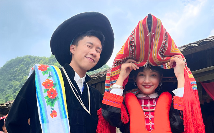 Đi Giữa Trời Rực Rỡ: Làn gió mới thú vị nhưng ngập tranh cãi Ảnh 2