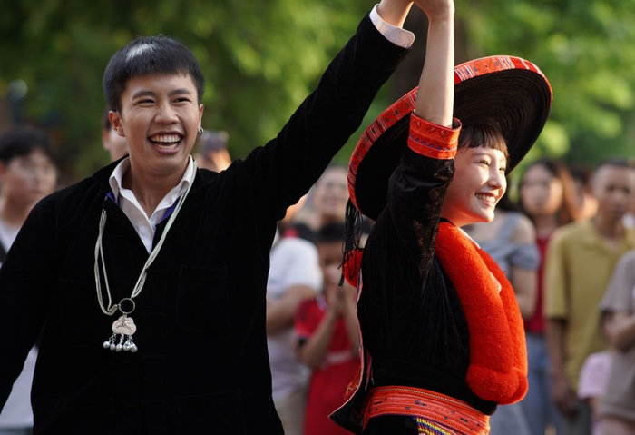 Lộ bằng chứng Chải và Pu thành đôi ở tập cuối Đi giữa trời rực rỡ, khán giả có thể yên tâm xem phim Ảnh 1