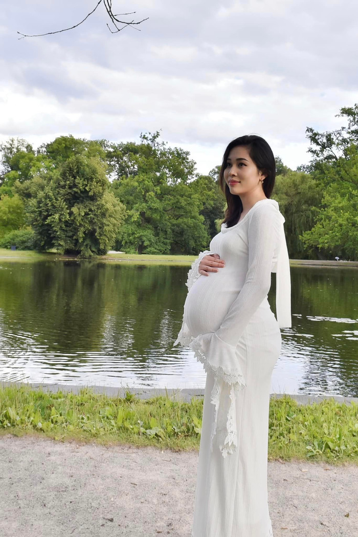 Cô đang tiếp tục mang thai lần nữa.