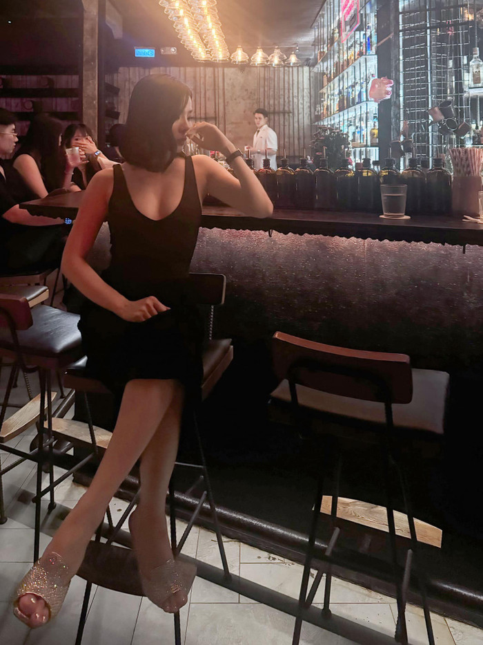 Body nóng bỏng của Lệ Quyên ở tuổi 43. 