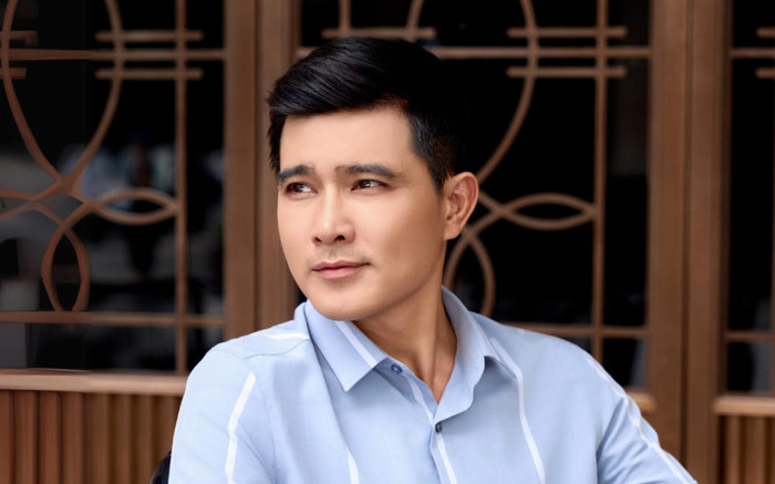 Quang Sự báo tin mừng, 'bà xã' lớn hơn 3 tuổi có phản ứng gây bão Ảnh 2