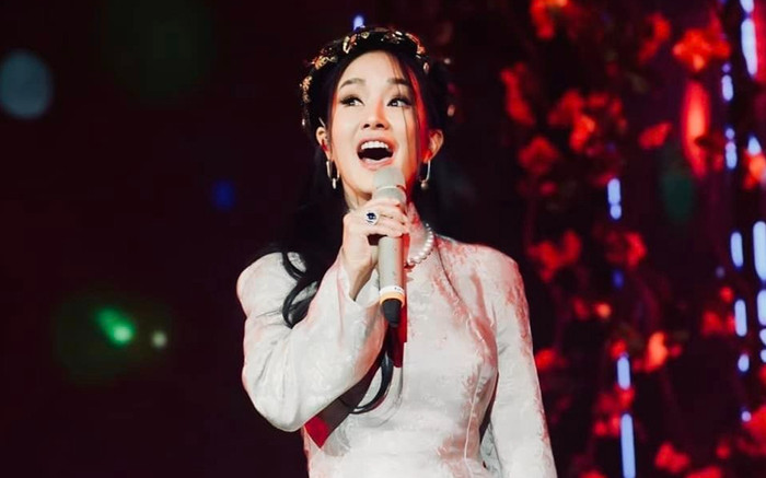 'Cái kết' của diva Hồng Nhung khi nhờ khán giả hát Ảnh 2