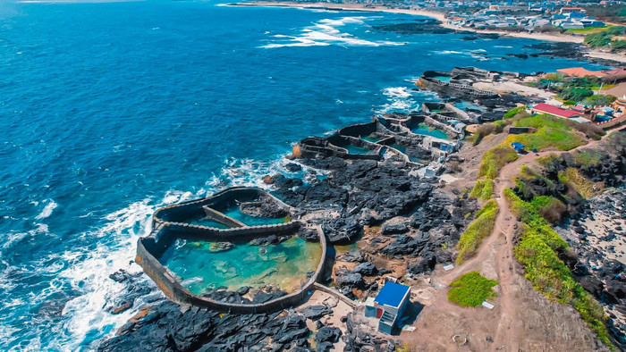 'Kỳ quan giữa trùng dương' Việt Nam là đảo Phú Quý