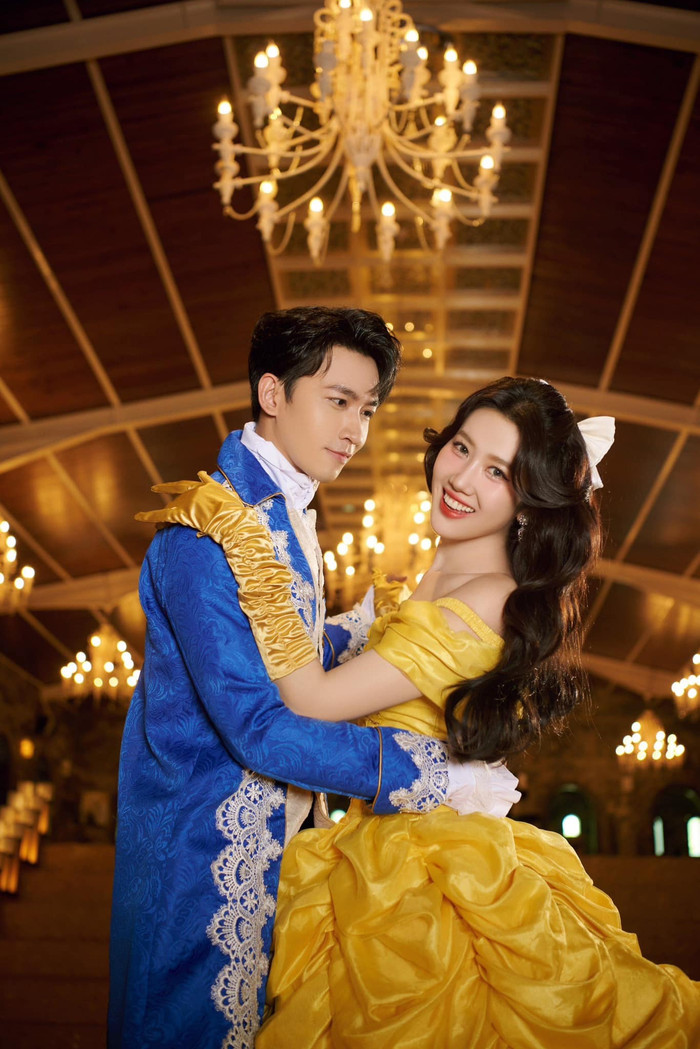 Thúy Ngân và Võ Cảnh được khen đẹp đôi