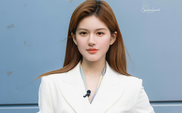 Triệu Lộ Tư gầy gò thiếu sức sống vì giảm cân quá đà Ảnh 2