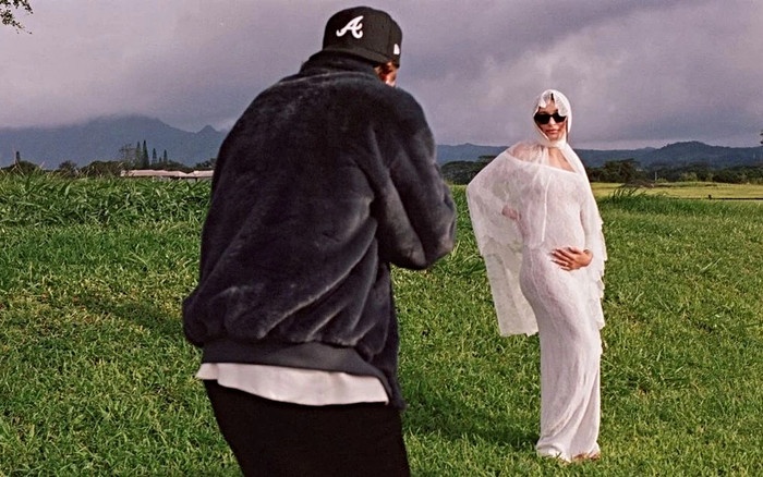 Nữ người mẫu được chồng tặng biệt thự hơn 120 tỷ sinh con đầu lòng Ảnh 2