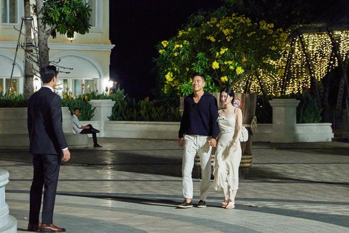 Michael Trương không nỡ để Lee Rayeon đi với Mạnh Kiên 