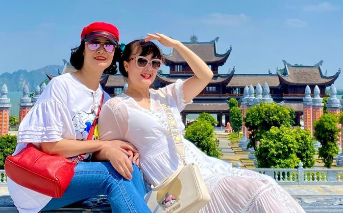 Cả hai đích thị là 'cạ cứng'.