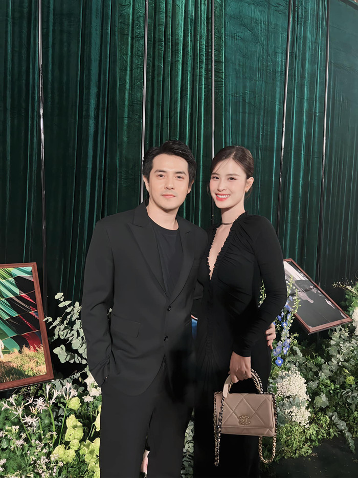 Hội bạn thân '10 điểm không có nhưng' của vợ chồng Đông Nhi khiến nhiều người ngưỡng mộ.