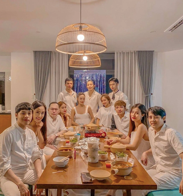 Nguyên tắc 'bất di bất dịch' của hội bạn thân Đông Nhi Ảnh 4