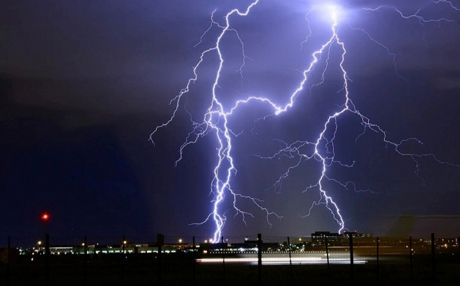 Đi đá bóng, bé trai 13 tuổi bị sét đánh tử vong thương tâm Ảnh 2