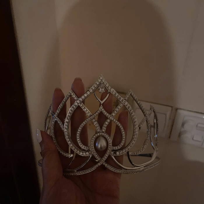 Chiếc vương miện đã tròn 18 tuổi của Mai Phương Thuý.