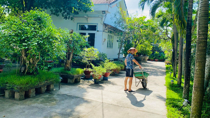 Nam diễn viên hiện sống ở nhà vườn rộng 800m2 ở Củ Chi.&nbsp;