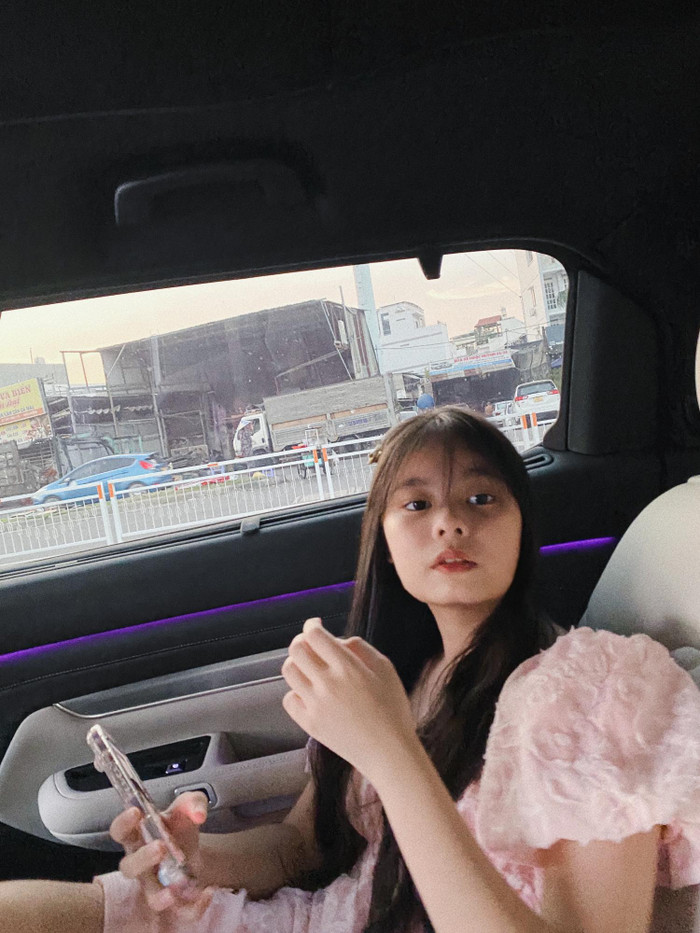 'Rich kid' được bố mẹ khen ngoan ngoãn.