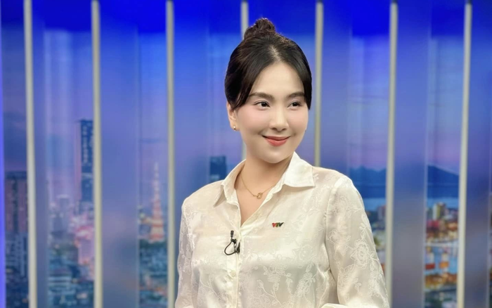 MC Mai Ngọc luôn tất bật với công việc ở nhà đài. Ảnh: FBNV