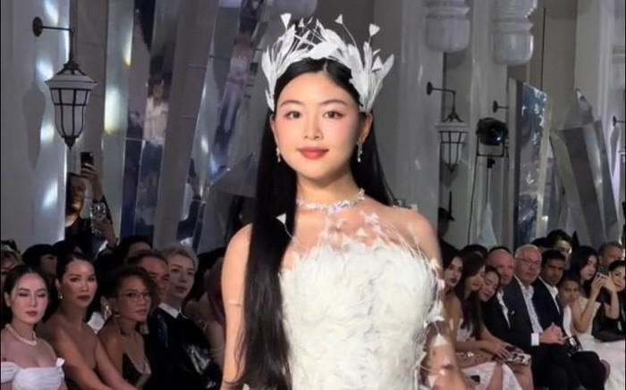 Lọ Lem – con gái Quyền Linh ra dáng hoa hậu tương lai khi đọ sắc cùng Minh Tú, H'Hen Niê Ảnh 2