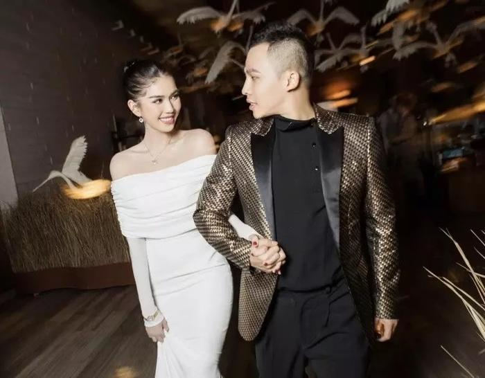 Ngọc Trinh và Vũ Khắc Tiệp từng là đôi bạn thân của Vbiz.