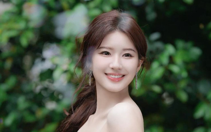 Triệu Lộ Tư cùng người tình công bố tin vui, fan rần rần chúc mừng hạnh phúc của thần tượng Ảnh 2