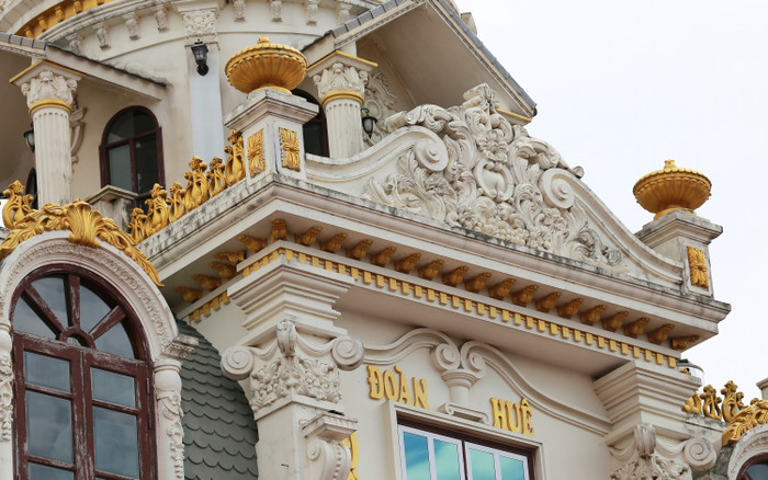 Ngôi làng nức tiếng Nam Định: Lâu đài mọc lên san sát, căn nào cũng nguy nga tráng lệ Ảnh 2