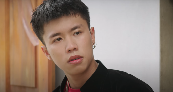 Chải trong Đi giữa trời rực rỡ được khán giả đánh giá cao.