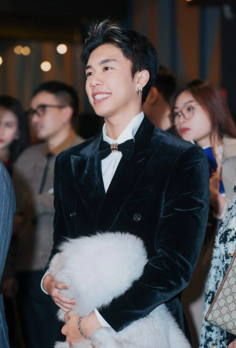 Vân Dung bất ngờ bị quý tử trách cứ một điều, hóa ra 'chồng quốc dân' cũng từng có lúc tự ti thế này Ảnh 3