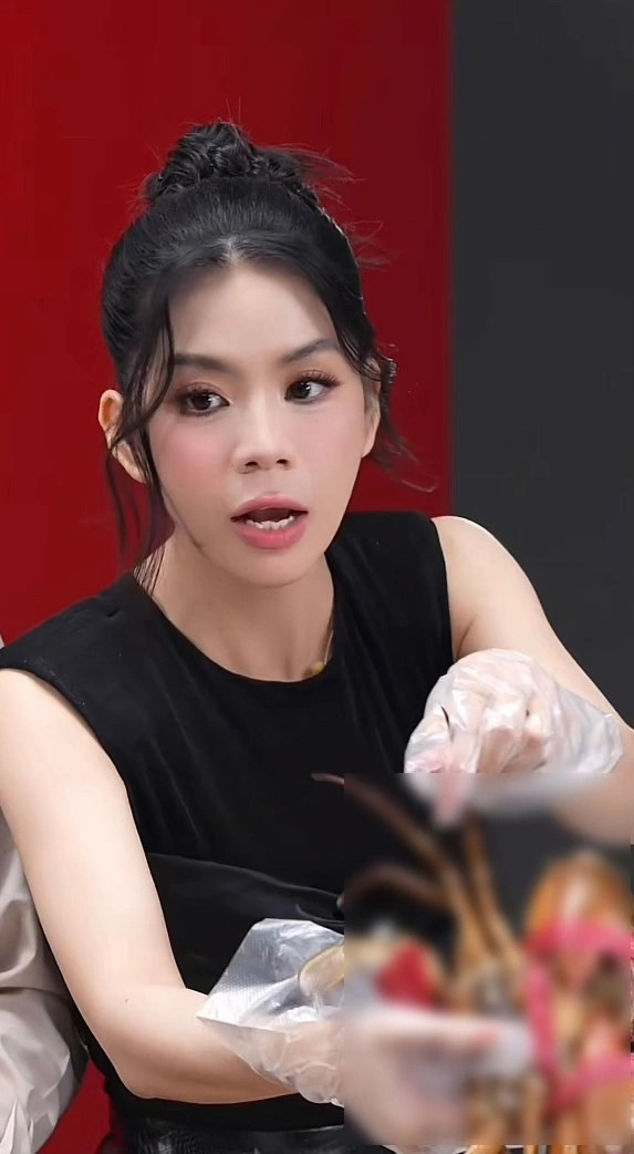 Cô nàng được khen ngợi bởi nhan sắc xinh đẹp