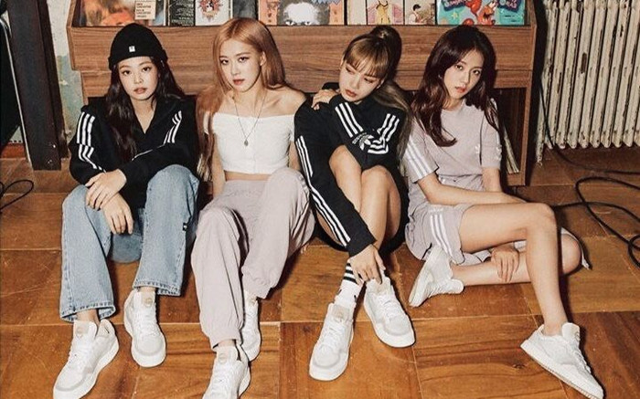 Giày sneaker: Item độc quyền của thể thao và màn bứt phá vượt khuôn khổ Ảnh 2