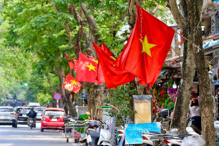Dịp lễ Quốc khánh 2/9, khu vực Bắc bộ ban ngày nắng nóng kèm oi bức. Ảnh minh hoạ