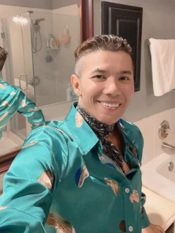 Kasim Hoàng Vũ cảm ơn nhiều đồng nghiệp, khán giả đã ủng hộ, động viên anh trong giai đoạn ngặt nghèo. Vì bệnh, nam ca sĩ trông tiều tụy, hốc hác. 