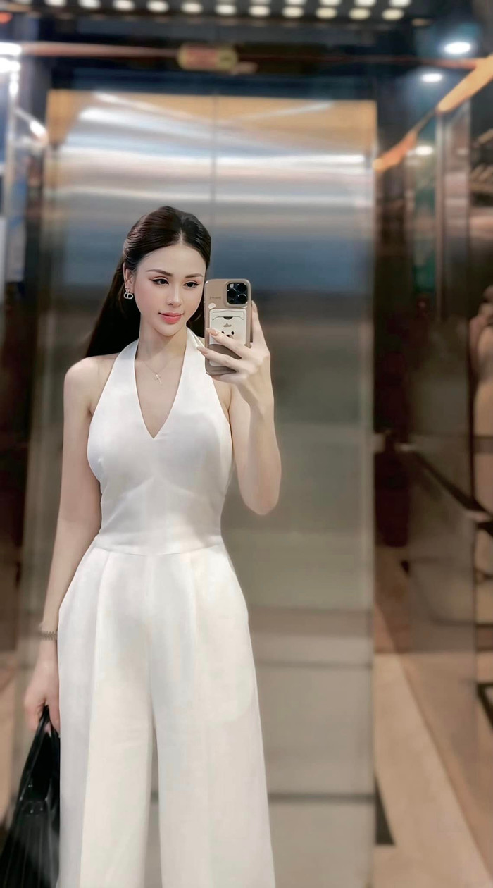 Diễn viên Thu Trang từng đảm nhiệm vai tình địch của Hồng Diễm.