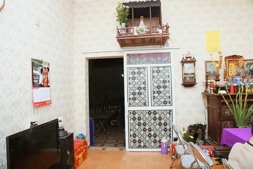 Hàng xóm xác nhận Hiệp Gà vẫn sống trong căn nhà này. Hiện tại anh đang sửa sang