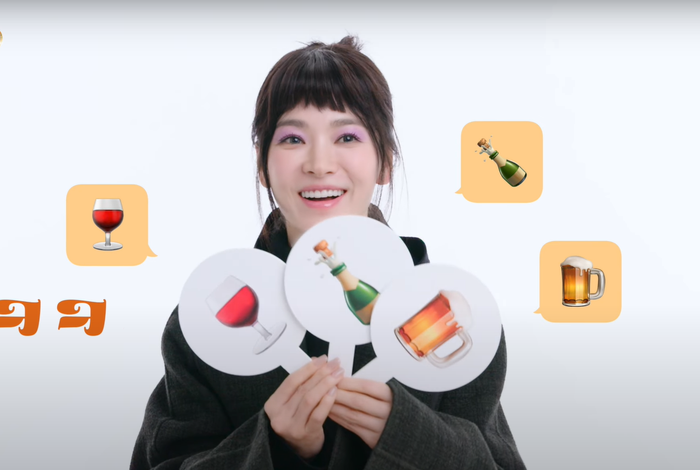 Song Hye Kyo khiến cả trường quay bật cười thích thú khi hé lộ sở thích tiệc tùng. 