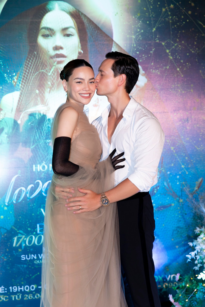 Hồ Ngọc Hà cho biết, cô và Kim Lý vẫn cãi nhau như bao cặp vợ chồng khác nhưng quan trọng cả hai luôn yêu thương, thấu hiểu nhau.