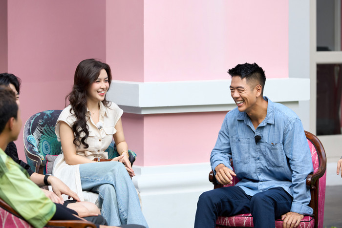 Michael Trương là người chủ động đứng ra kết nối, giới thiệu với Quyên Qui về những người chơi nam khác. 