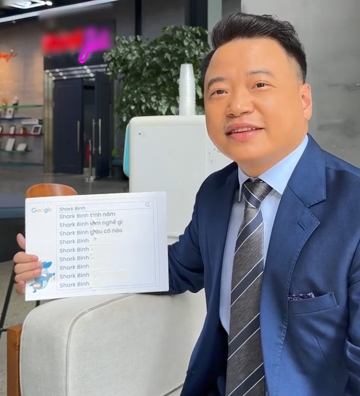 Shark Bình vui vẻ cho biết thông tin những từ khóa tìm kiếm về mình.