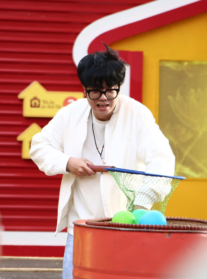 Nam ca sĩ hiếm hoi trở lại sóng truyền hình.