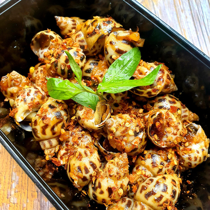 Ốc hương xào cũng là một đại diện Việt Nam được yêu thích