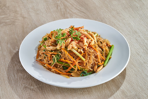 Miến xào cua cũng là một đại diện khác của Việt Nam lọt top.