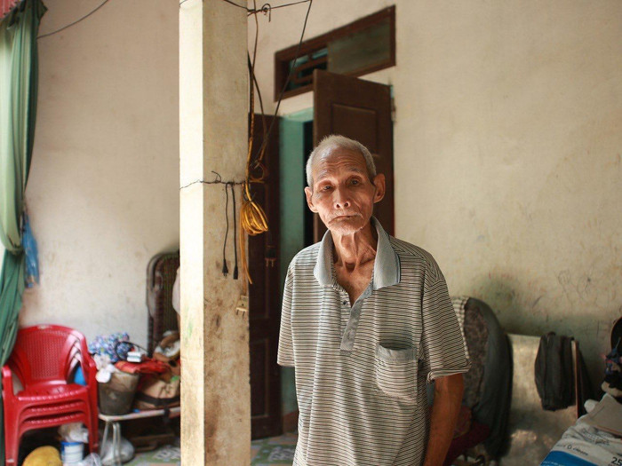 Hiện tại, sức khoẻ của ông Học đã yếu, chỉ có thể làm những việc nhẹ.