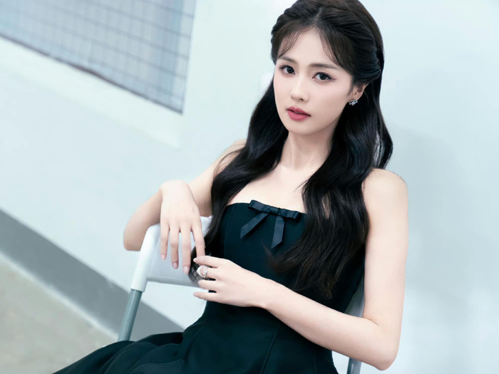 BXH sao nữ có phim lọt đề cử Kim Ưng: Dương Tử - Triệu Lộ Tư áp đảo Triệu Lệ Dĩnh – Lưu Diệc Phi Ảnh 4