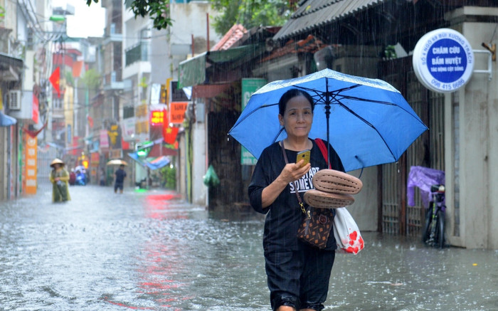 Hôm nay (30/8), mưa giông bao trùm miền Bắc Ảnh 2