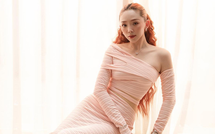 Tóc Tiên 'khóc ròng' vì 8 chàng trai Ảnh 2